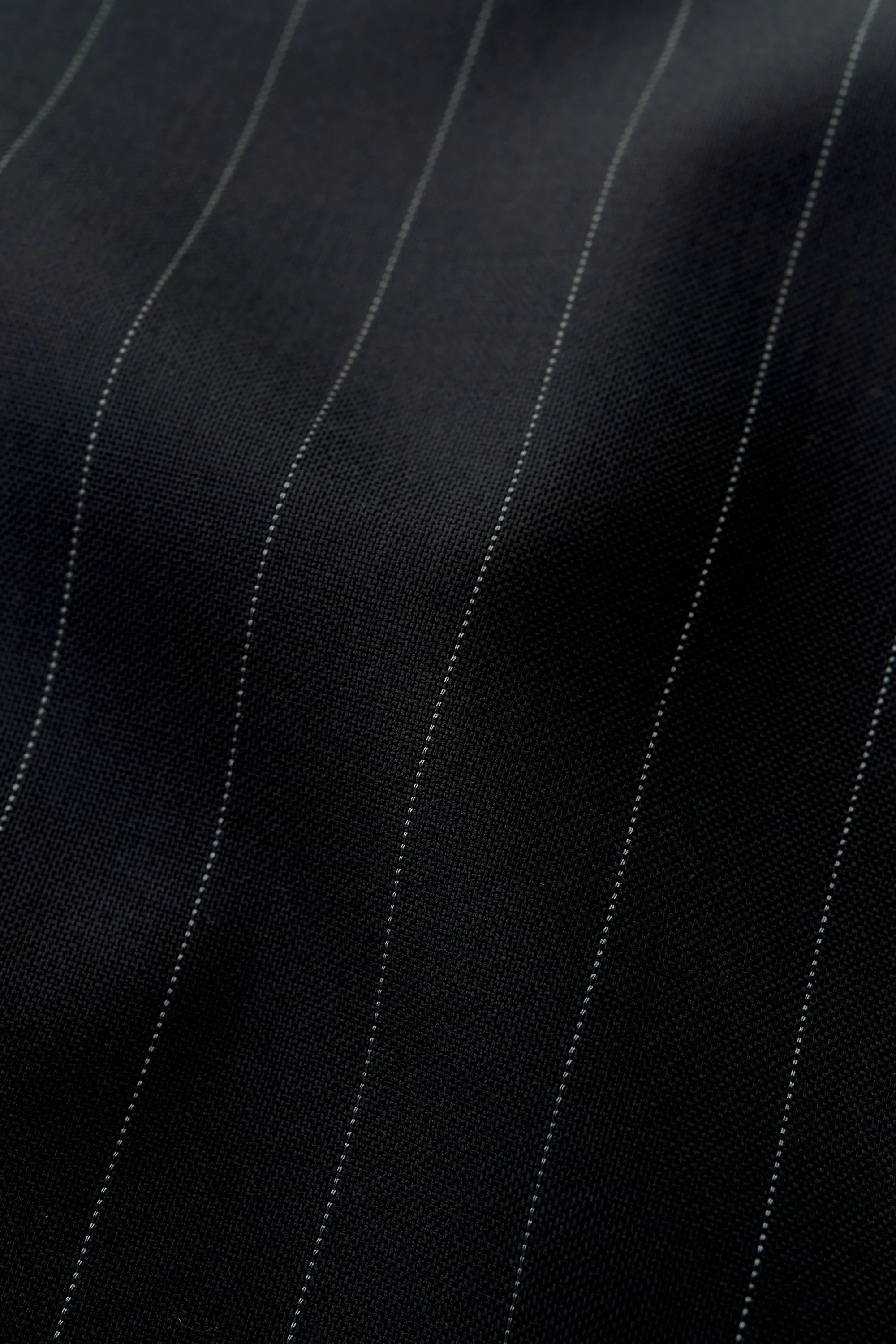 DOUBLE-BREASTED PEAK BLAZER