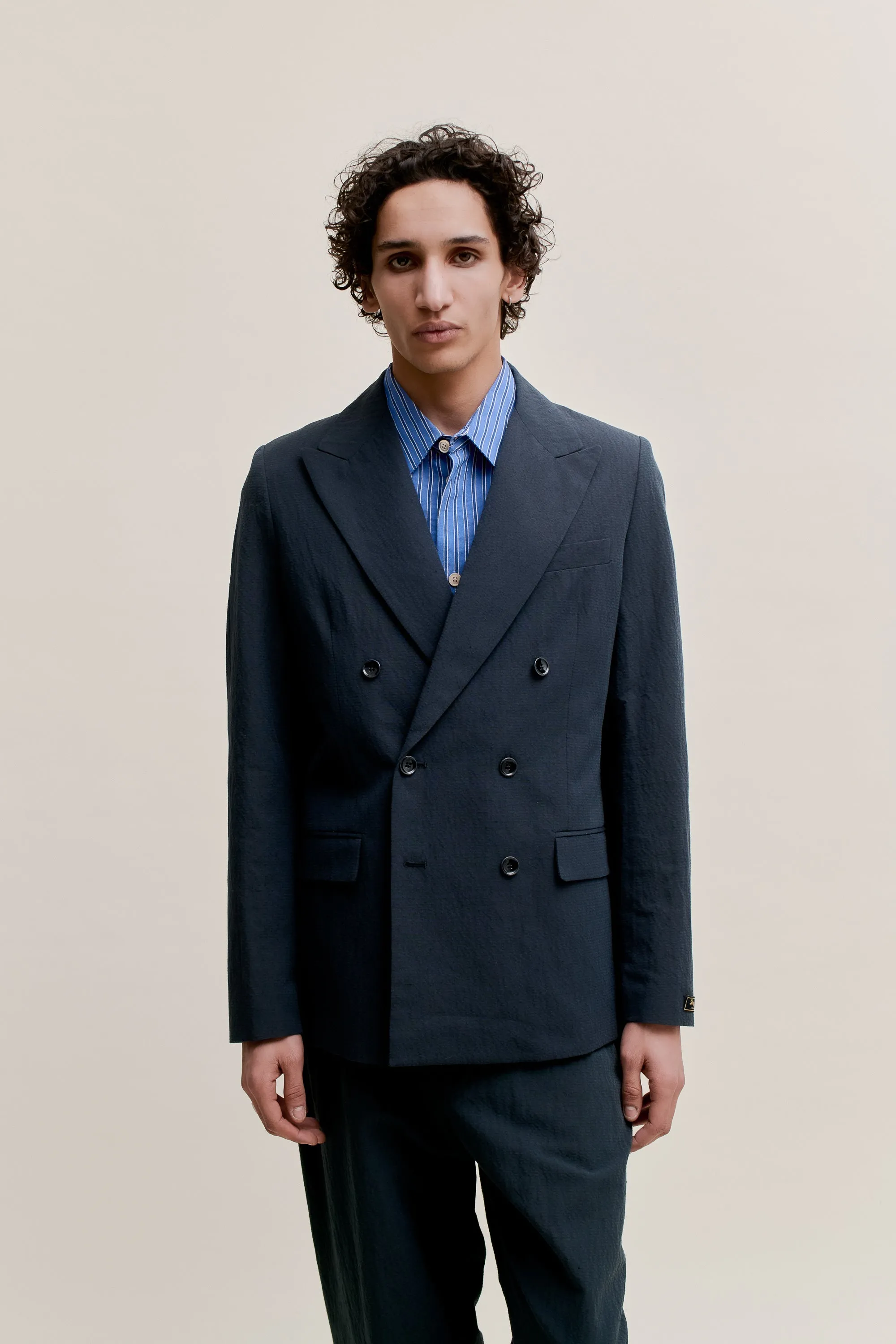DOUBLE-BREASTED PEAK BLAZER