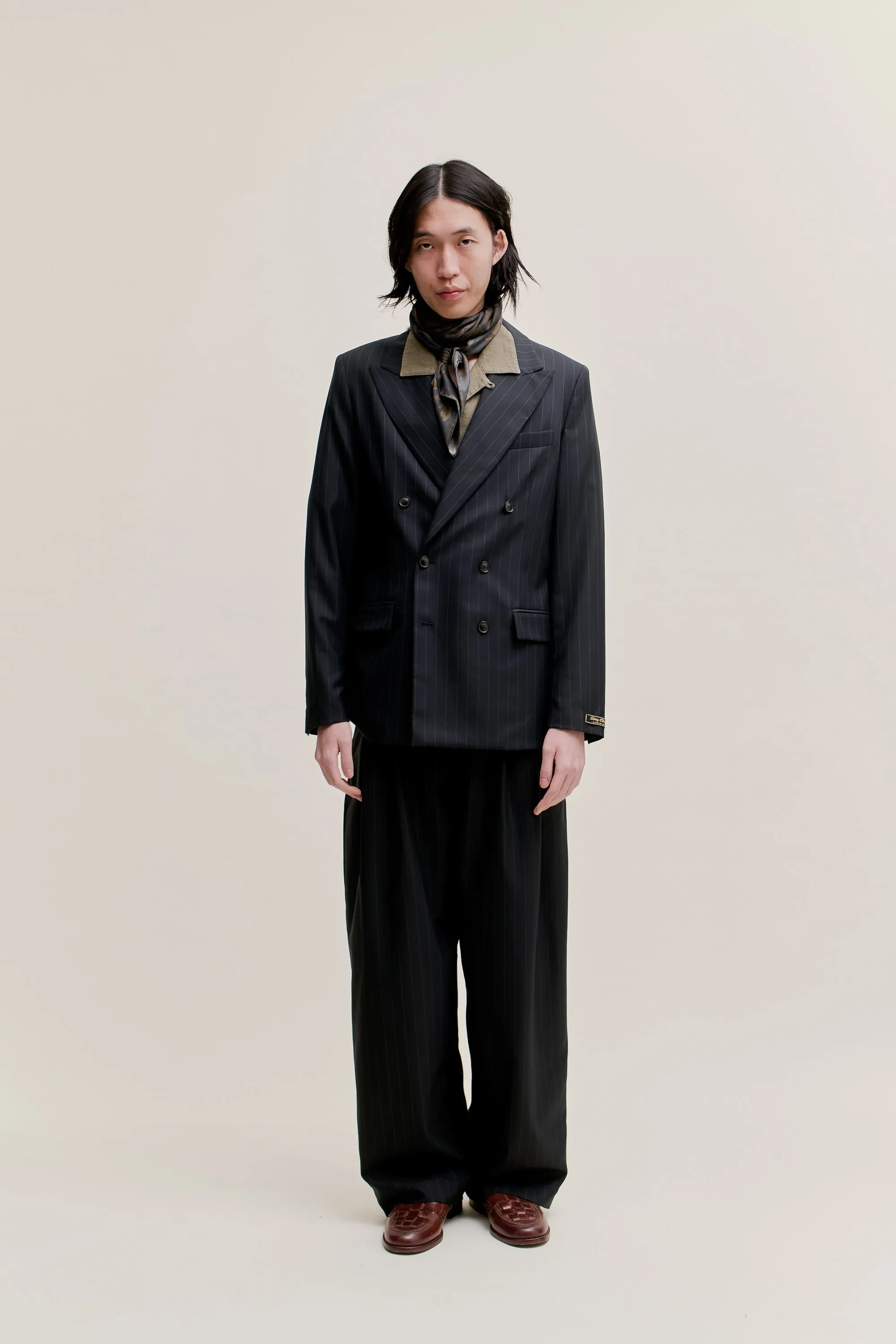 DOUBLE-BREASTED PEAK BLAZER