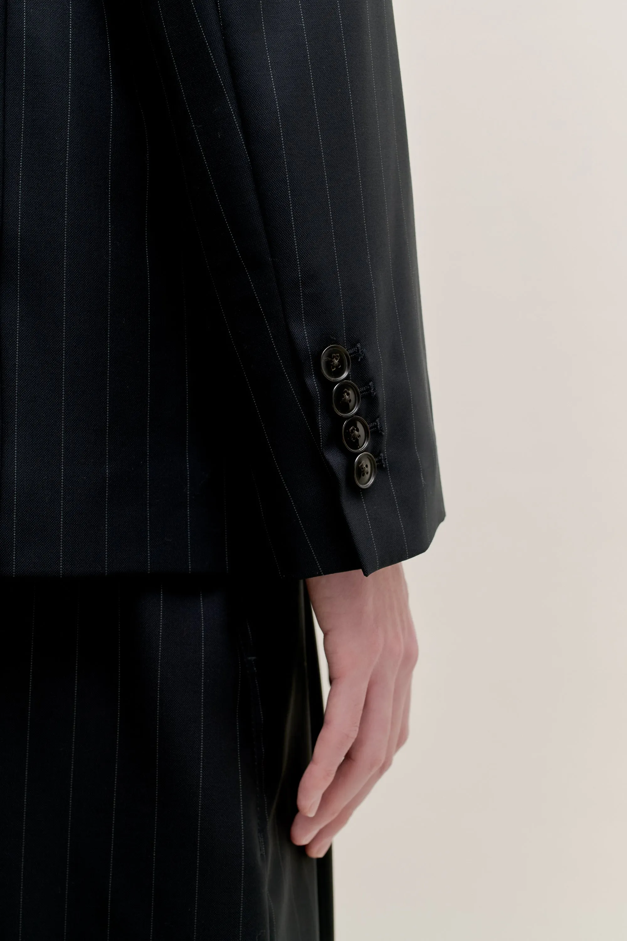 DOUBLE-BREASTED PEAK BLAZER