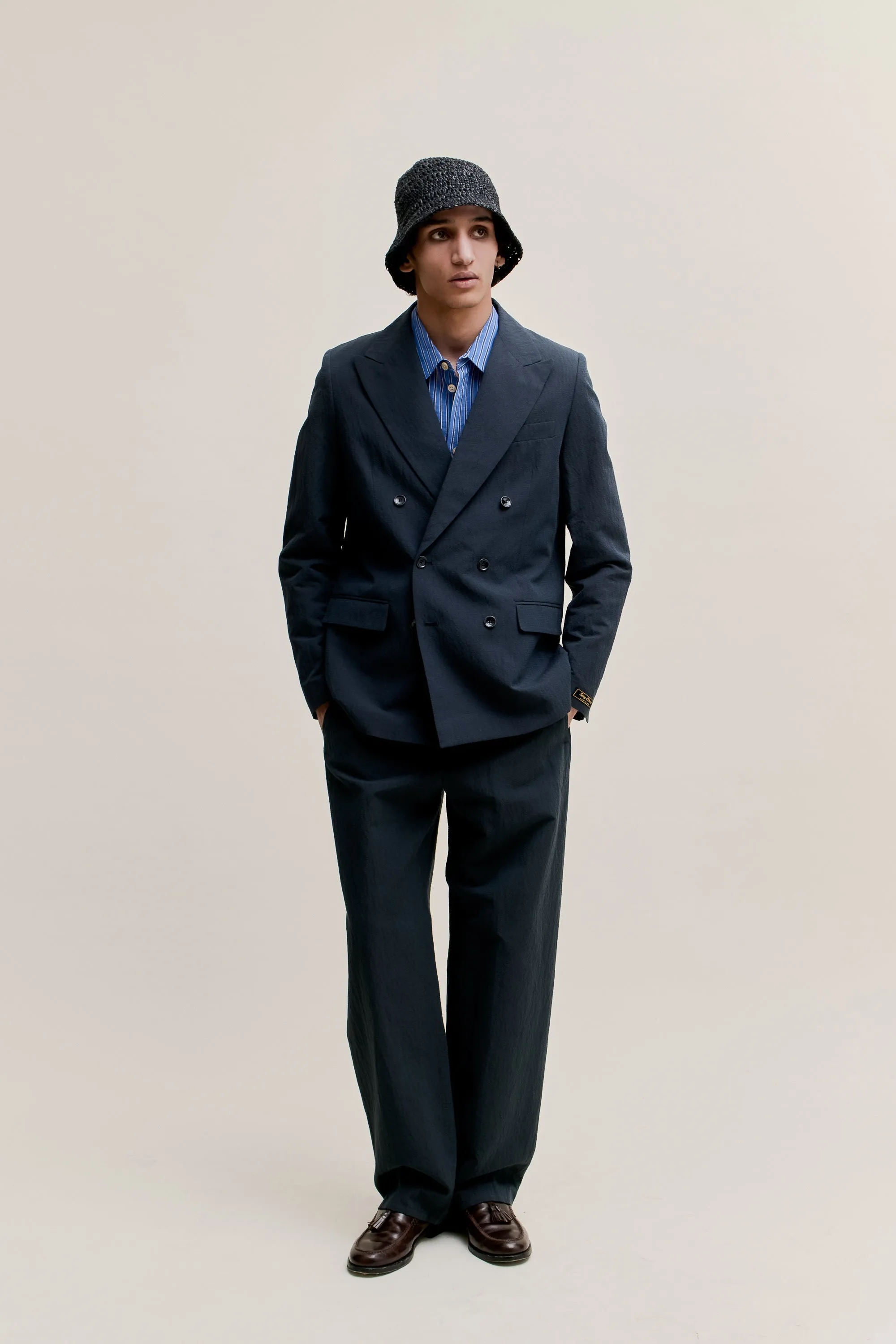 DOUBLE-BREASTED PEAK BLAZER