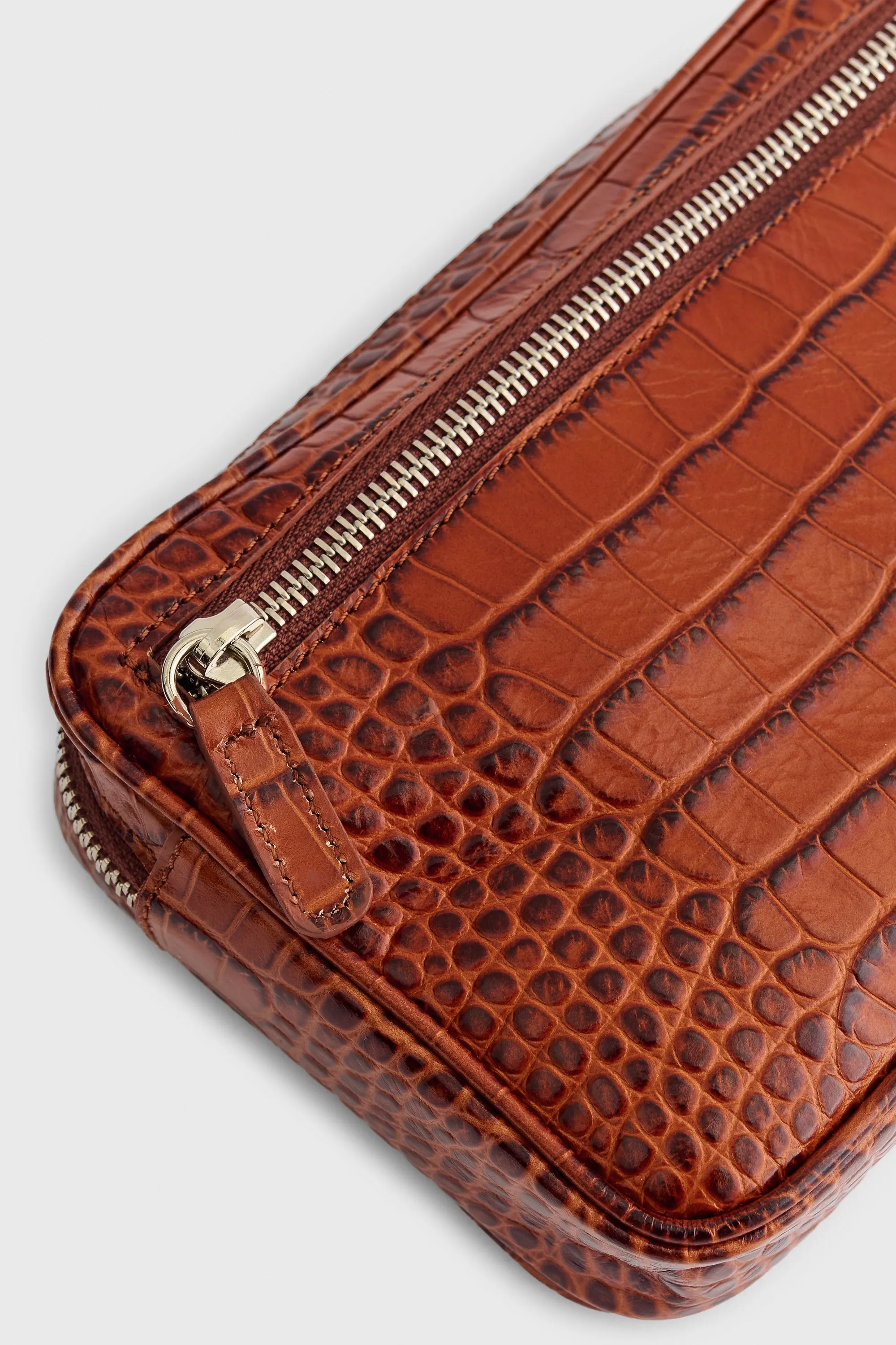 LEATHER POUCH