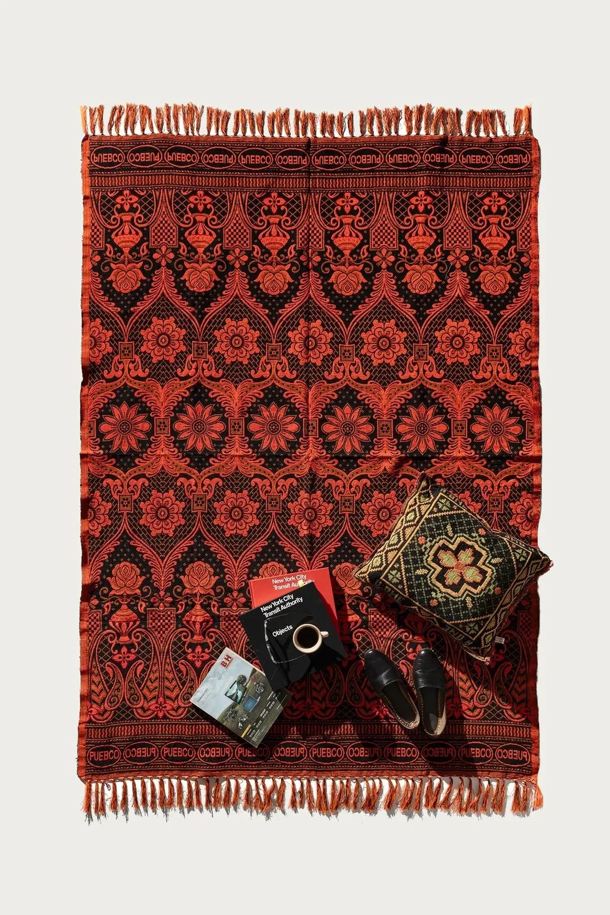 Reversible Jacquard Rug - Black
