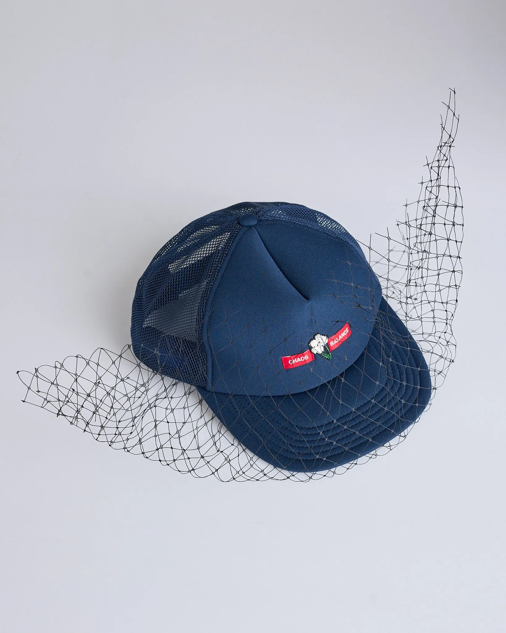 UNDERCOVER Mesh Veil Trucker Cap Navy