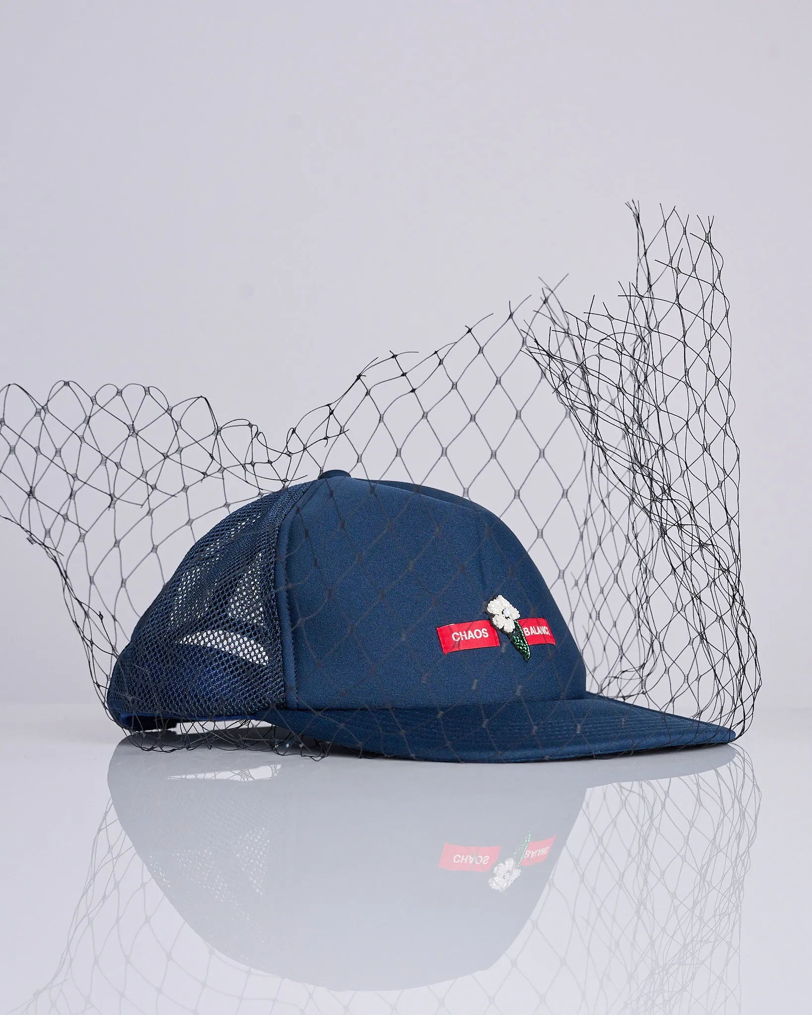 UNDERCOVER Mesh Veil Trucker Cap Navy