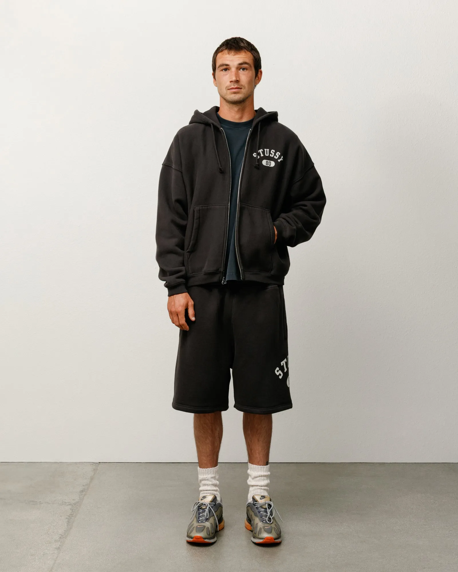 VARSITY FLEECE SHORT