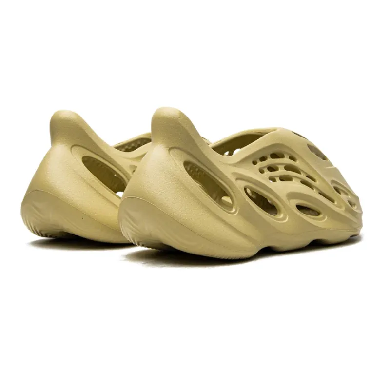 Yeezy Foam Runner Sulfur